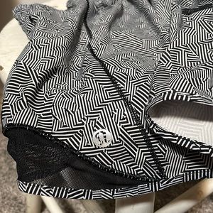 HOTTY HOT SHORT 4” LULULEMON